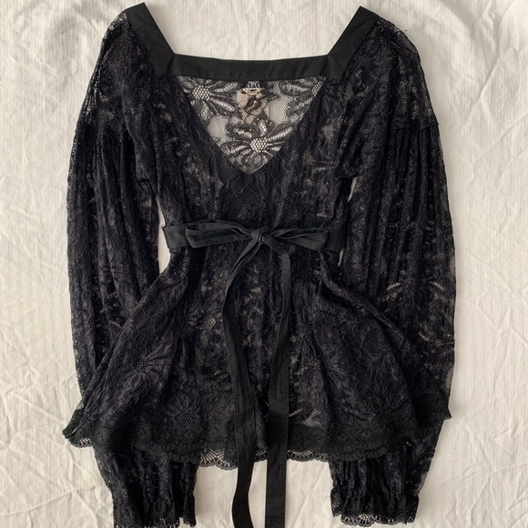 2000s D&G  black sheer lace top - Picture 5 of 12